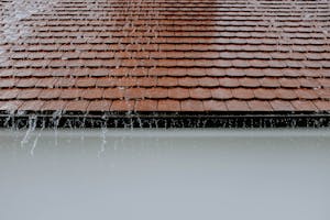 10 Common Gutter Problems and How to Fix Them